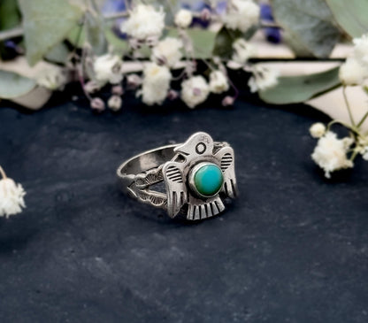 Cuite Vintage Native American Thunderbird Ring with Snake Eye turquoise cabochon in Sterling silver