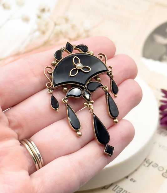 Antique Mourning Brooch Victorian in 10k Yellow Gold