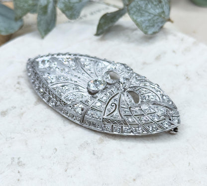 Art Deco Bow Brooch in Platinum with Old Cut Diamonds