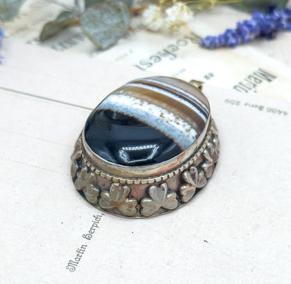 Vintage Banded Agate Shamrock Pendant Necklace: Handmade Silver Tone