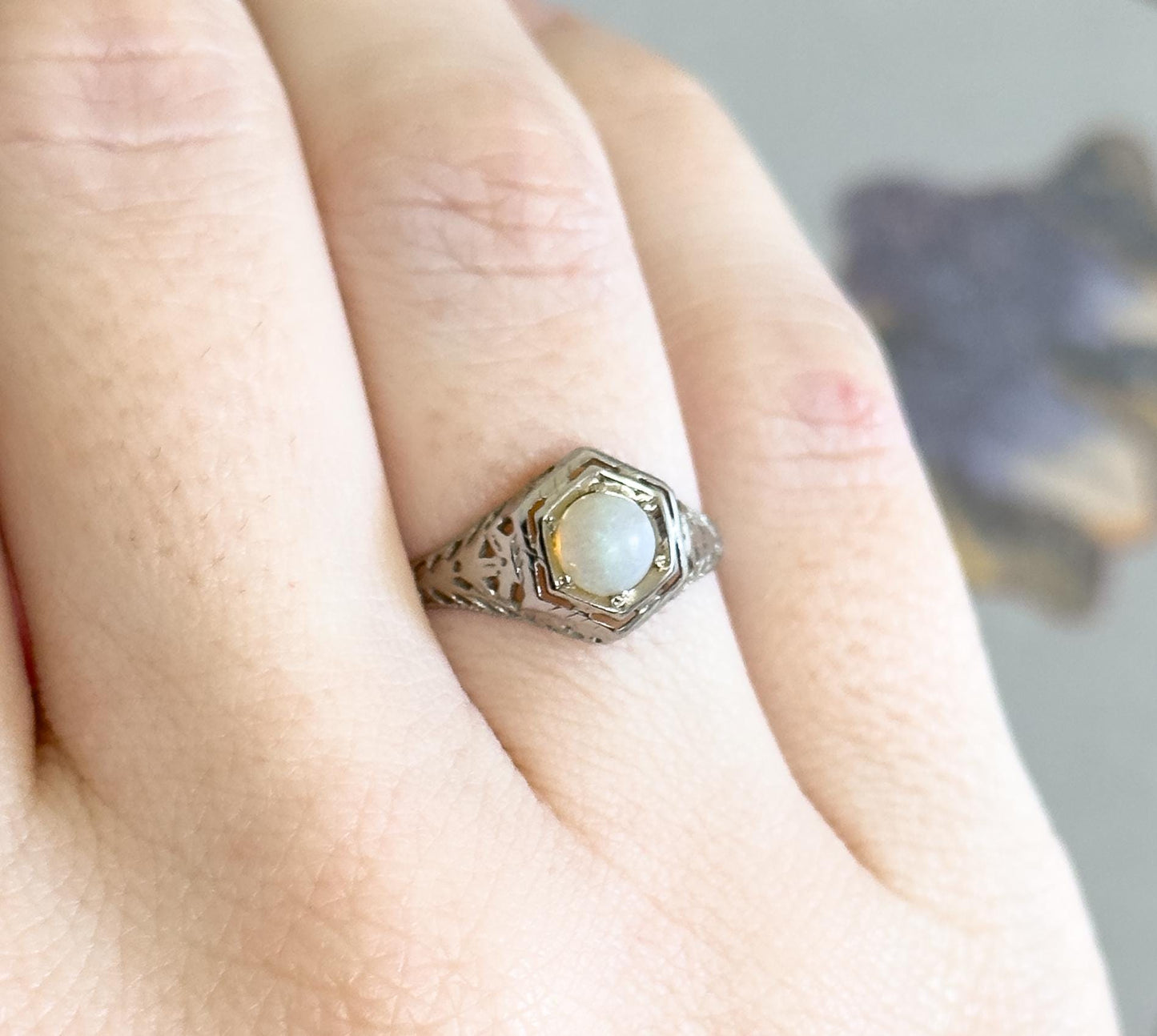 Antique Art Deco Filigree Ring with Cabochon Opal 1920s 18K White Gold Filigree Ring