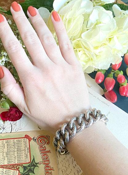 Victorian Repousse Puffy Link Chain Bracelet in Silver w Padlock heart