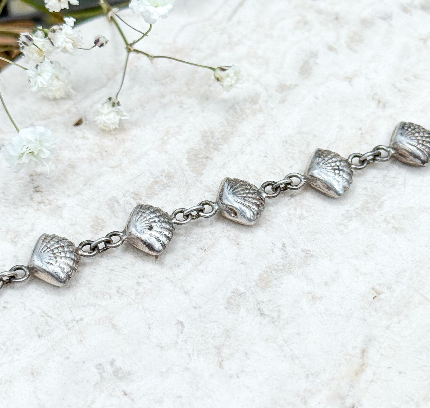 Cute Vintage Sea Shell Bracelet in Sterling Silver Vintage puffy scallops