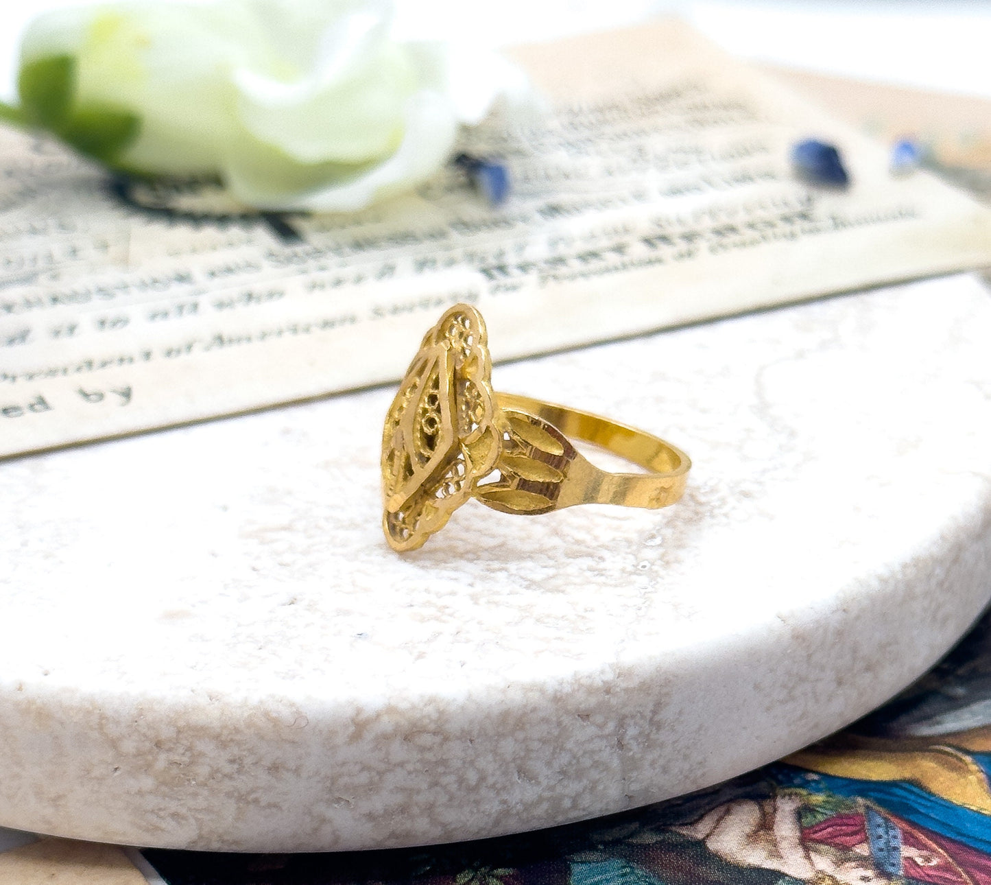 Vintage 22K Yellow Gold Navette Filigree Ring