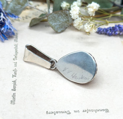 Sterling Silver Mexican Fire Opal in Matrix Pendant – JJ Hawkes