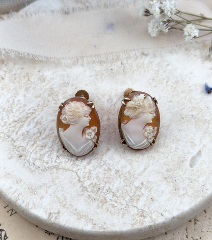 Boxed Antique Shell Cameo Earrings 10K Gold w Screw Backs