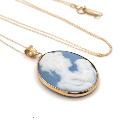 Vintage Mother & Child Jasperware Cameo Pendant Necklace in 10K Gold