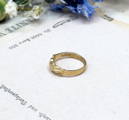 Vintage carved Solid 10K yellow gold Midi ring antique Childs ring size 1.25 textured