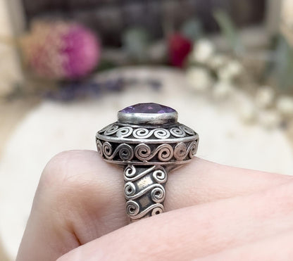 Vintage Checkerboard Amethyst Swirl Design Ring in Sterling Silver Chunky