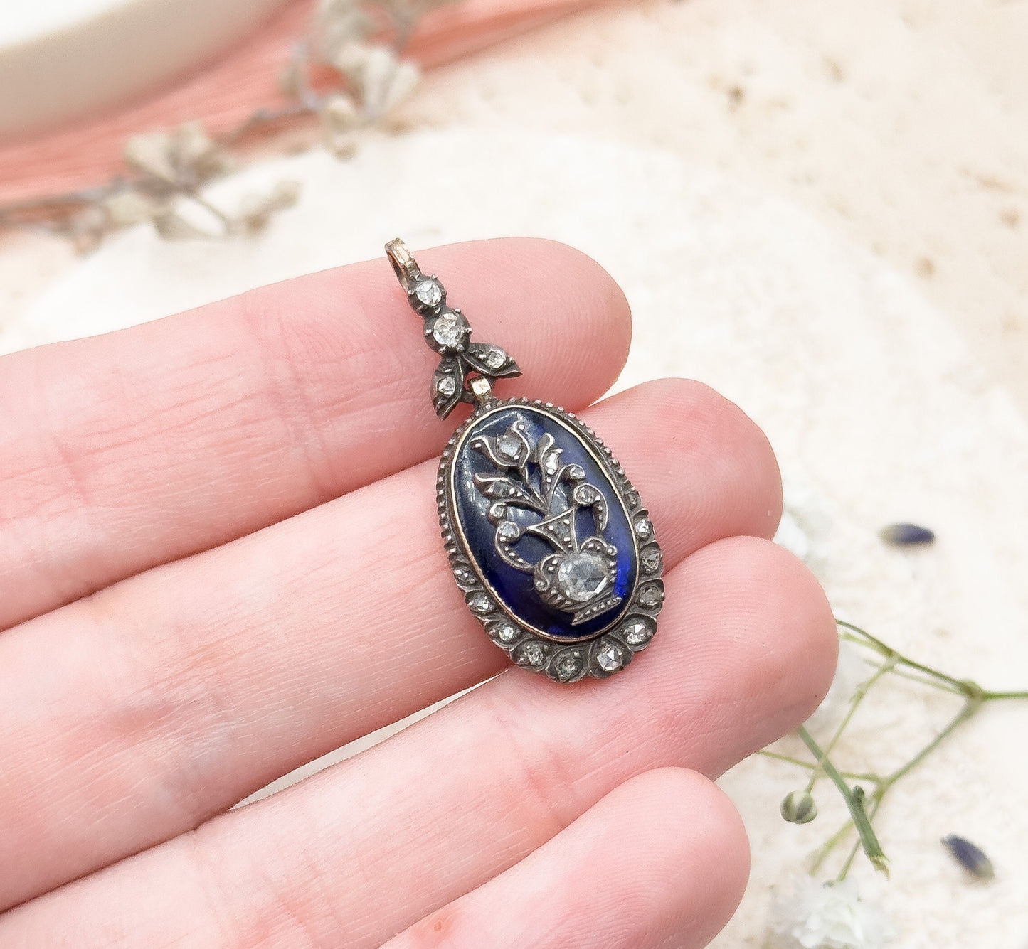 Georgian Giardinetti Pendant with Rose Cut Diamonds on Bristol Blue Glass Bague au Firmament