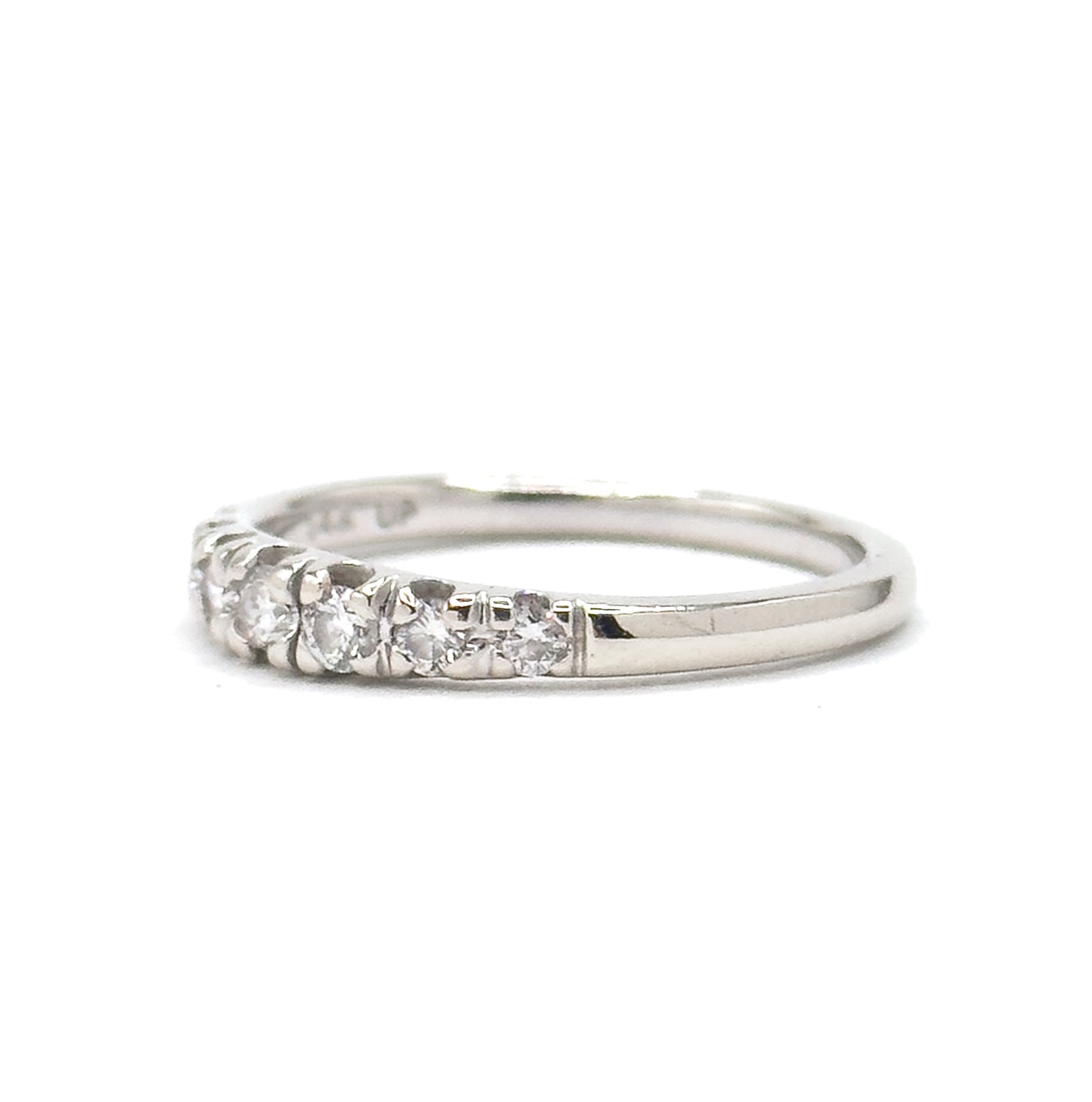 Vintage Graduated Diamond Stacking Band Ring in White Gold