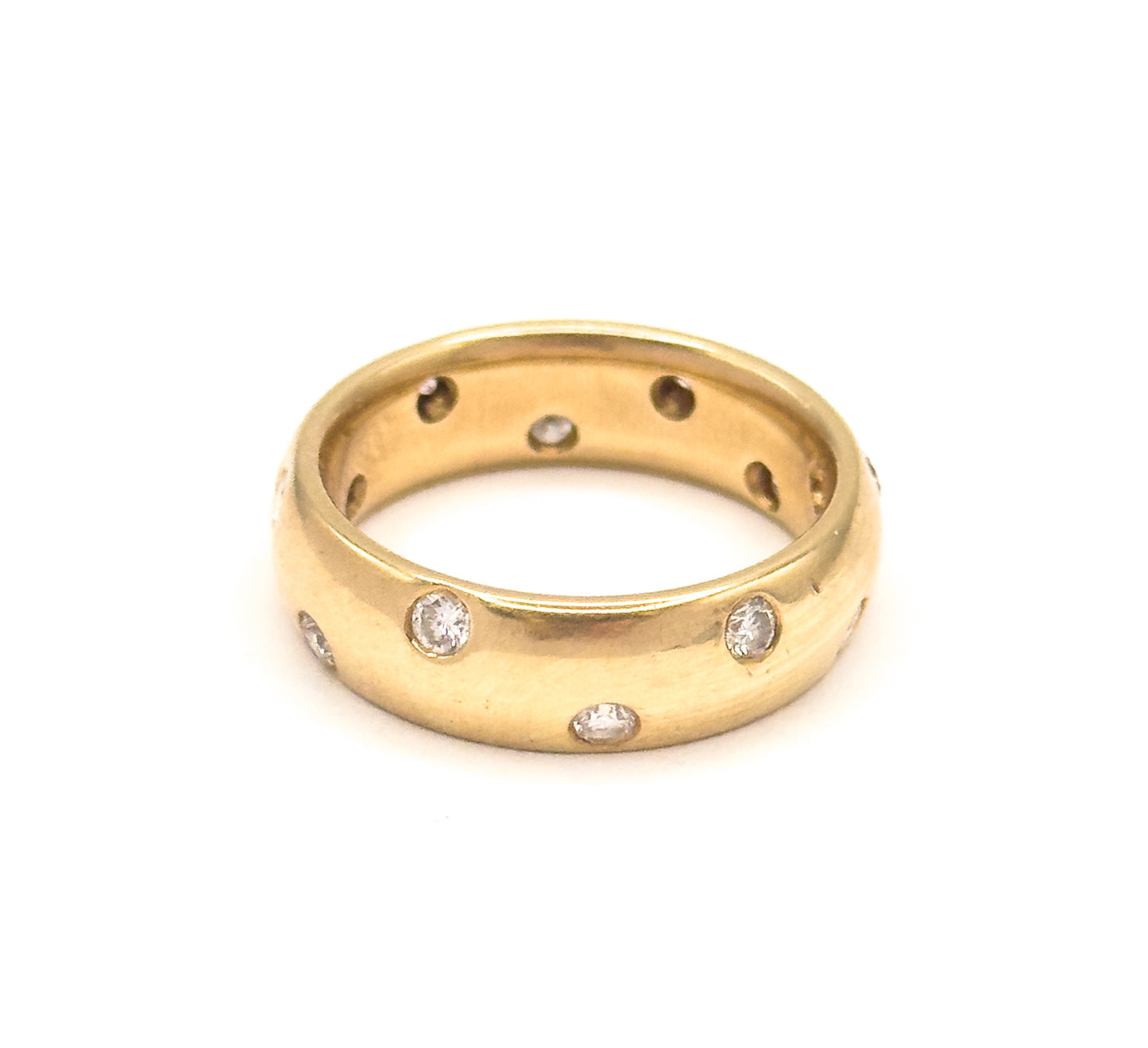 Domed Etoile Style Flush Diamond Ring in Gold