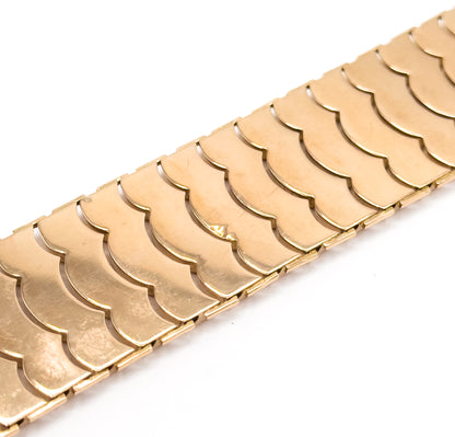 Vintage Retro Era Wide Scalloped Bracelet in 18K Gold