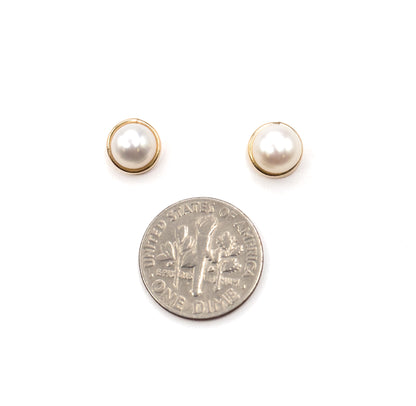 Contemporary Mabe Pearl Stud Earrings in 14K Yellow Gold