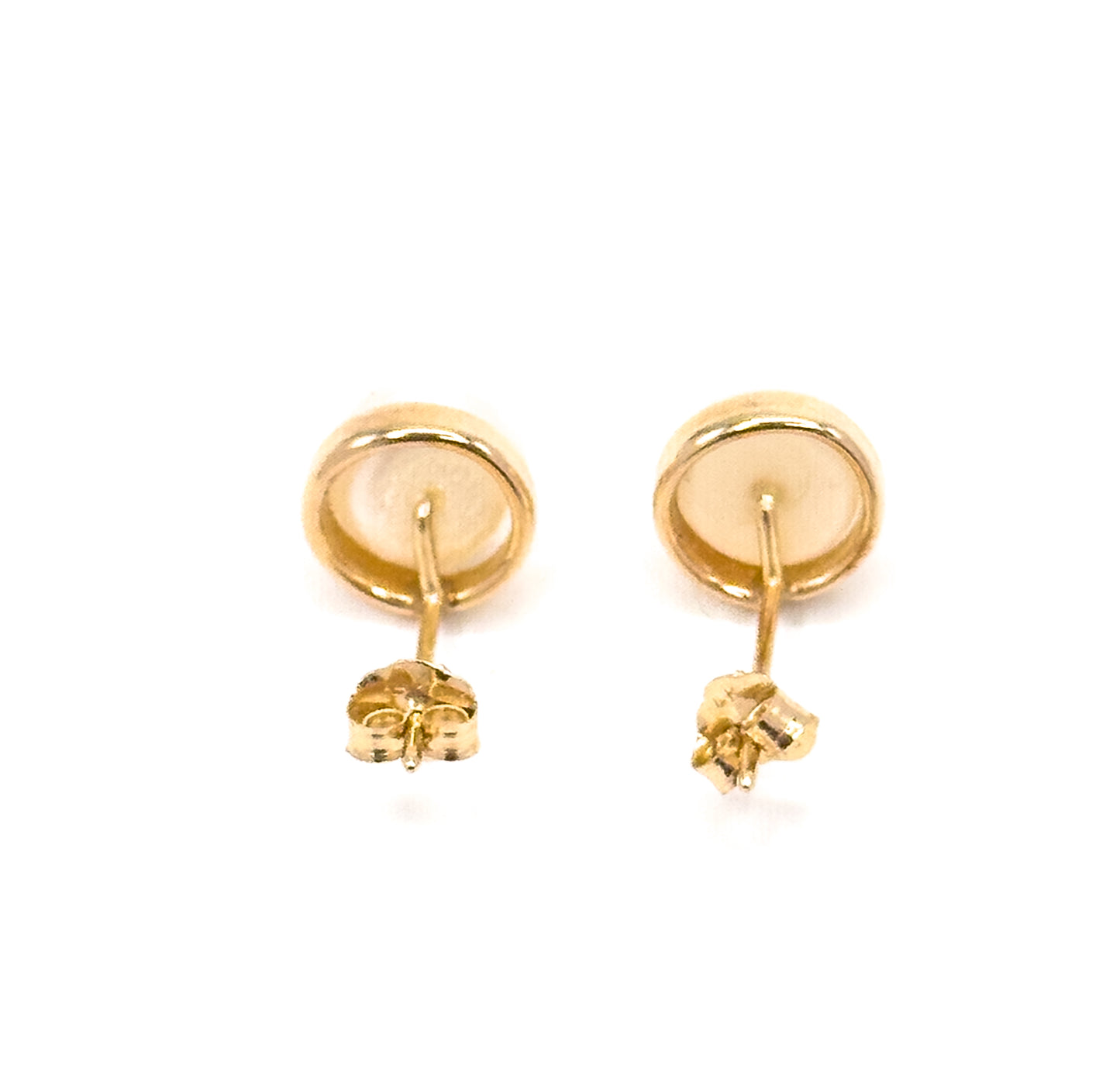 Contemporary Mabe Pearl Stud Earrings in 14K Yellow Gold