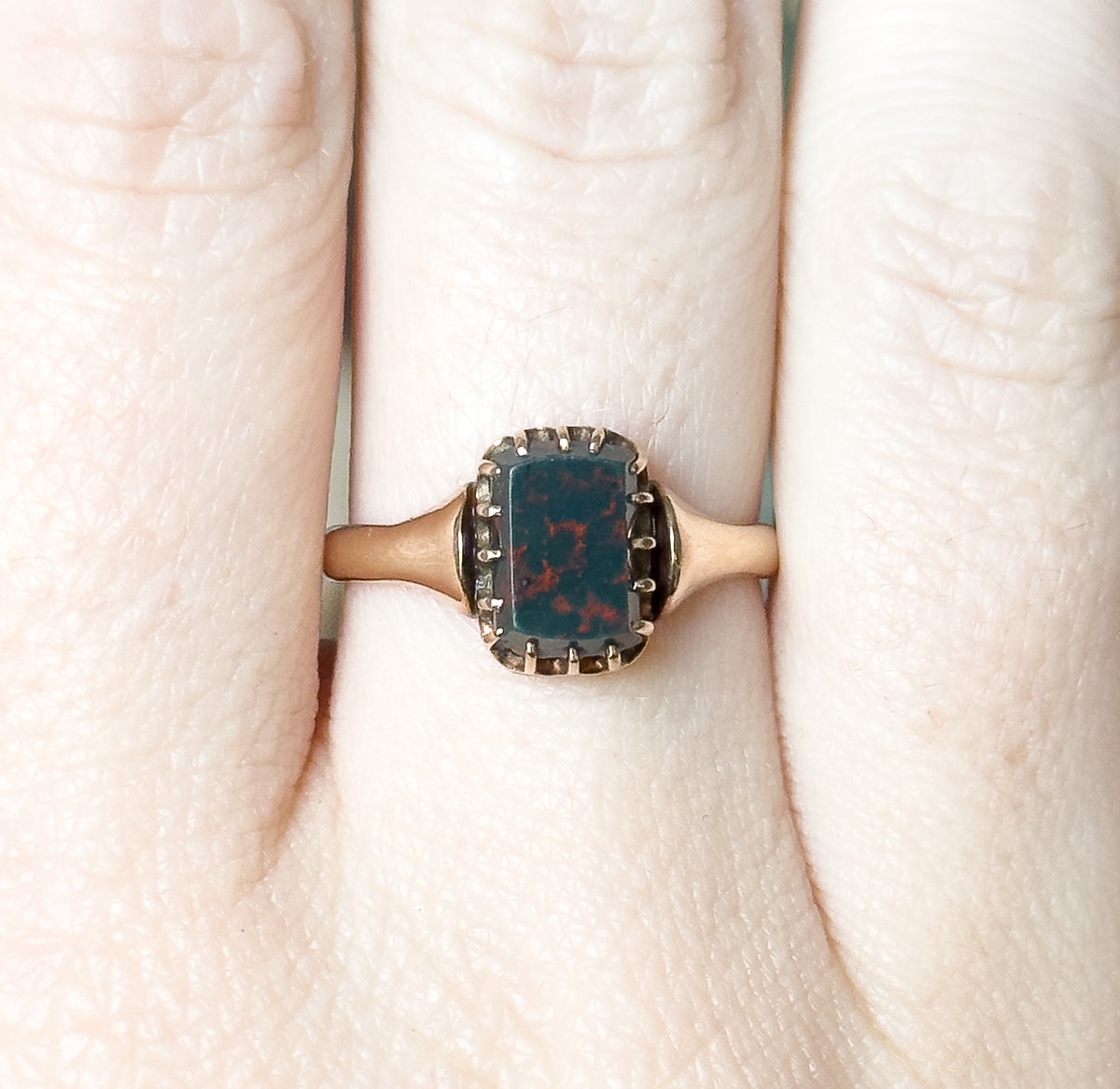 Victorian Bloodstone Ring in 10K Yellow Gold "Mildred"