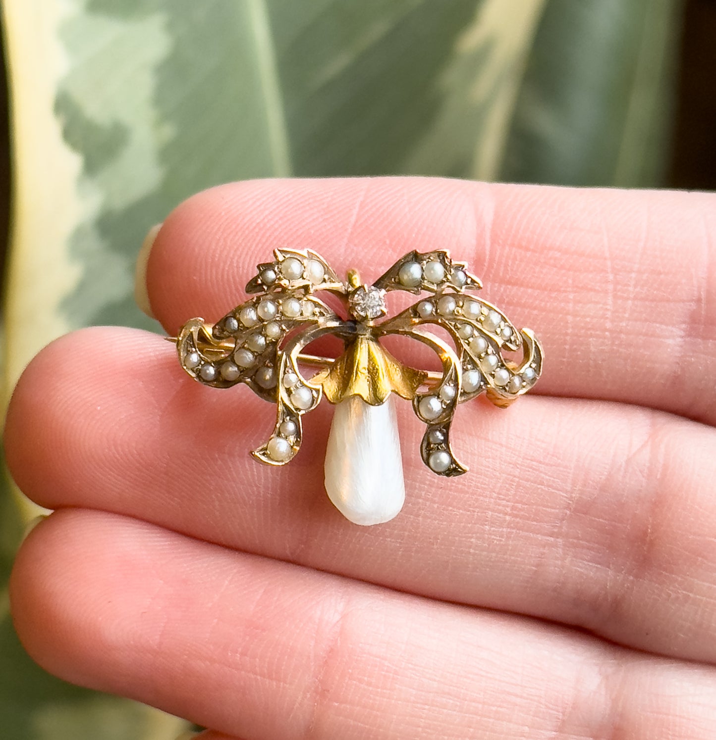 Edwardian Garland Style Brooch with Seed pearls & Freshwater Pearl in 14K Gold