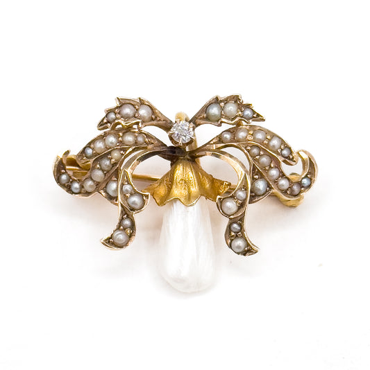 Edwardian Garland Style Brooch with Seed pearls & Freshwater Pearl in 14K Gold