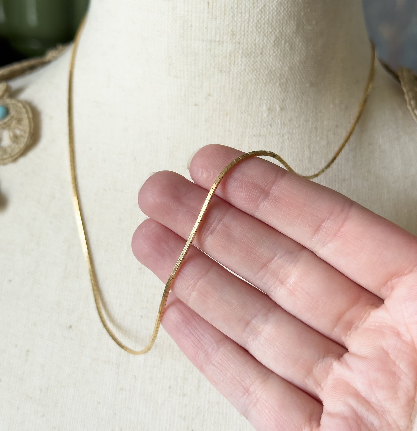 Vintage 18in Box Chain Necklace in 14K