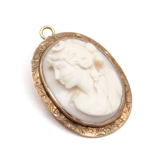 Antique Goddess Diana Carved Shell Cameo Brooch Pendant in Gold