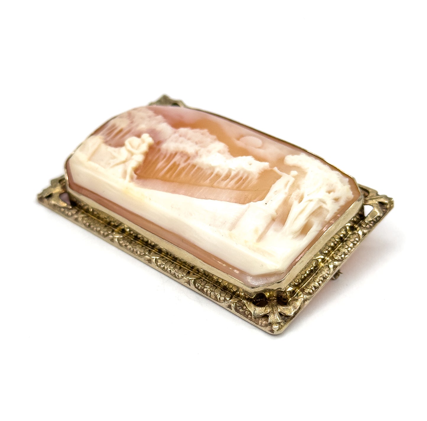 Edwardian Carved Shell Cameo Brooch in 14K Yellow Gold