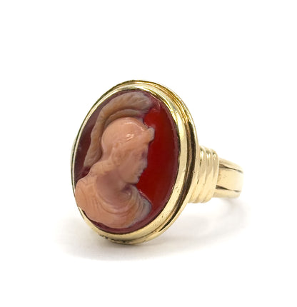 Retro Hardstone Cameo Roman Soldier Ring in 14K Yellow Gold
