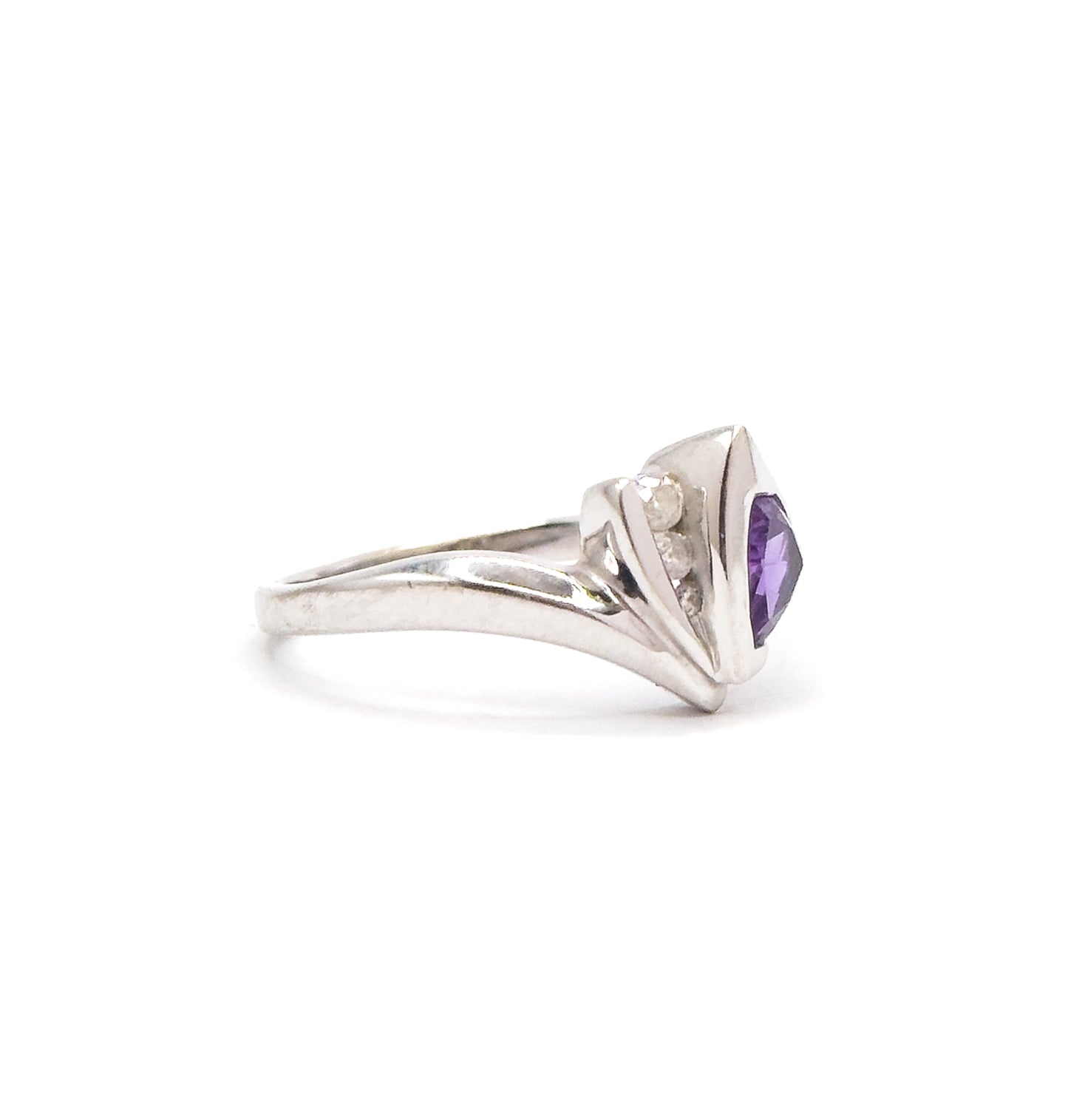 Vintage Amethyst & Diamond RIng in 14K White Gold