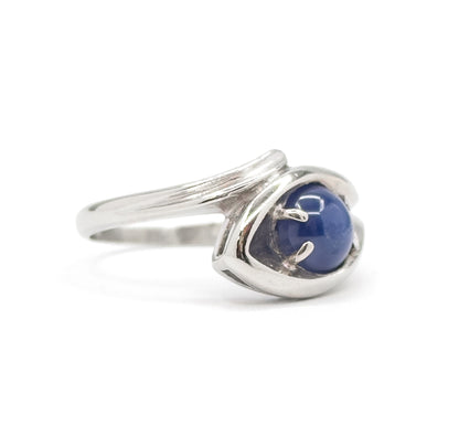 Vintage Star Sapphire Cabochon Ring in White Gold