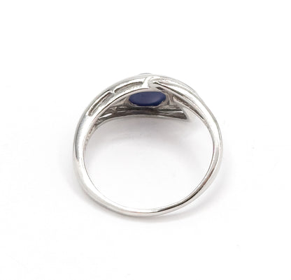Vintage Star Sapphire Cabochon Ring in White Gold