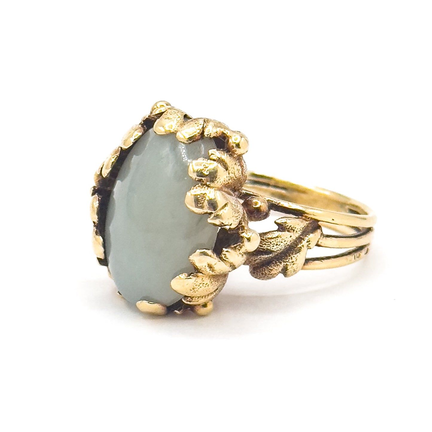 Vintage Jade Cabochon Cocktail Ring with Leaf Details in 14K Gold