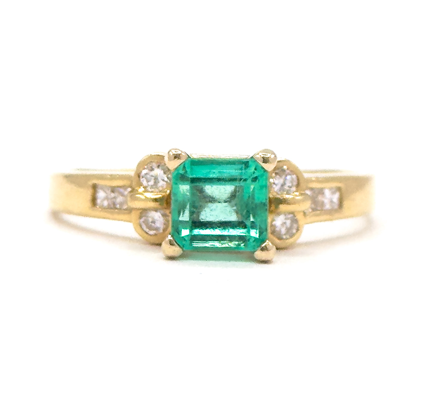 Emerald and Diamond Ring in 18K Gold