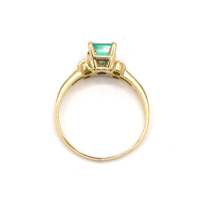 Emerald and Diamond Ring in 18K Gold