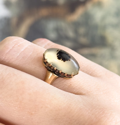 Victorian Dendritic Agate Cabochon Ring in 10K Yellow Gold