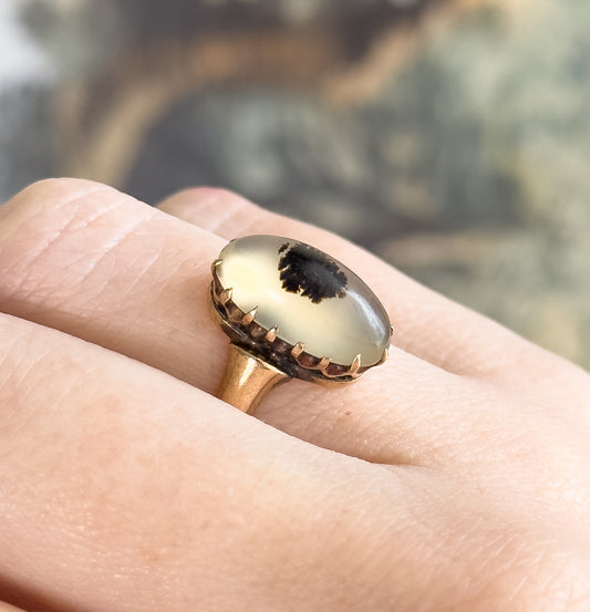 Victorian Dendritic Agate Cabochon Ring in 10K Yellow Gold