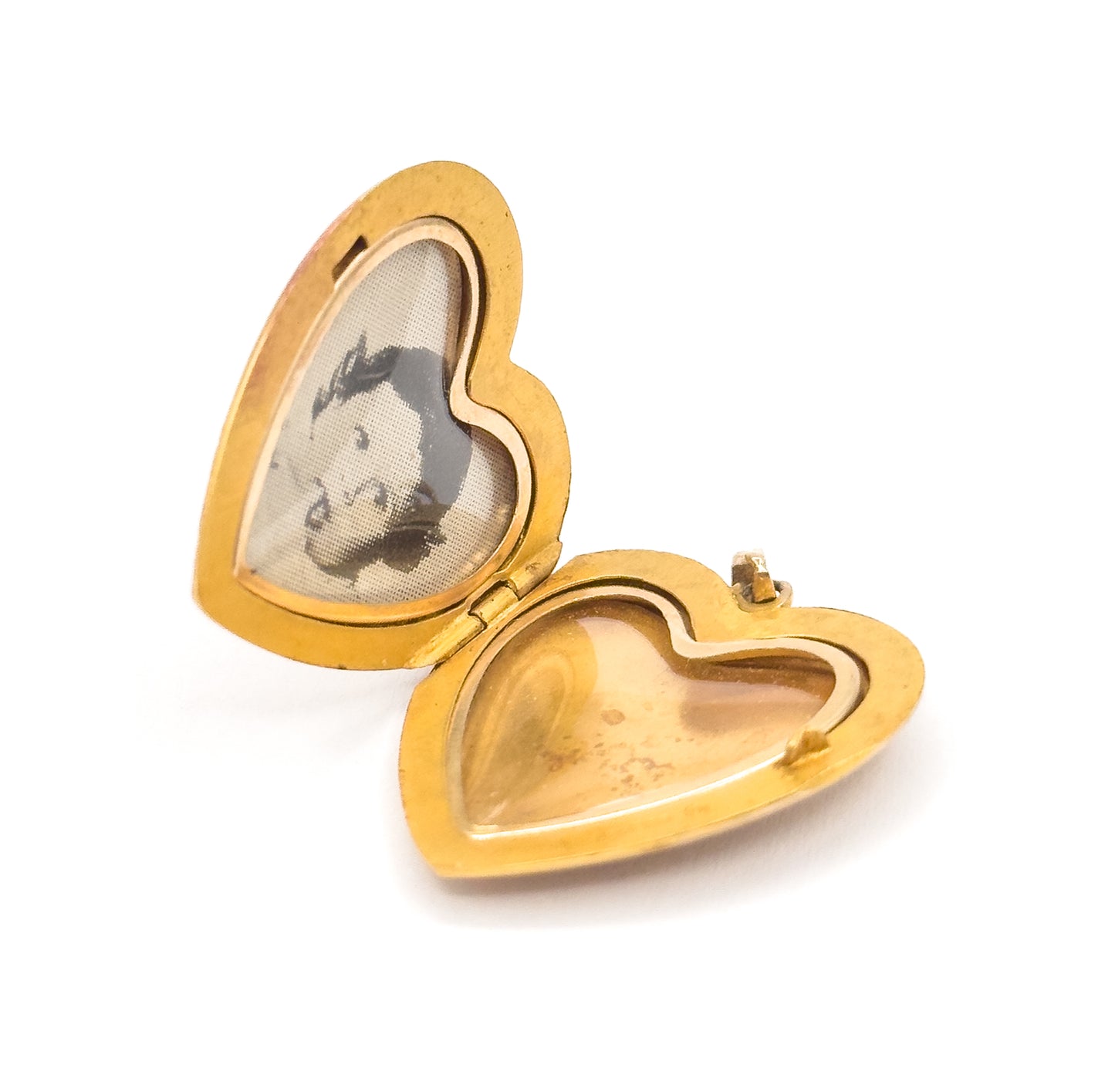 Mid-Century Engraved Floral Heart Locket in 10K Yellow Gold
