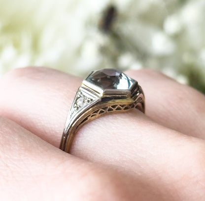 Art Deco Hexagonal Aquamarine Ring in Gold & Platinum