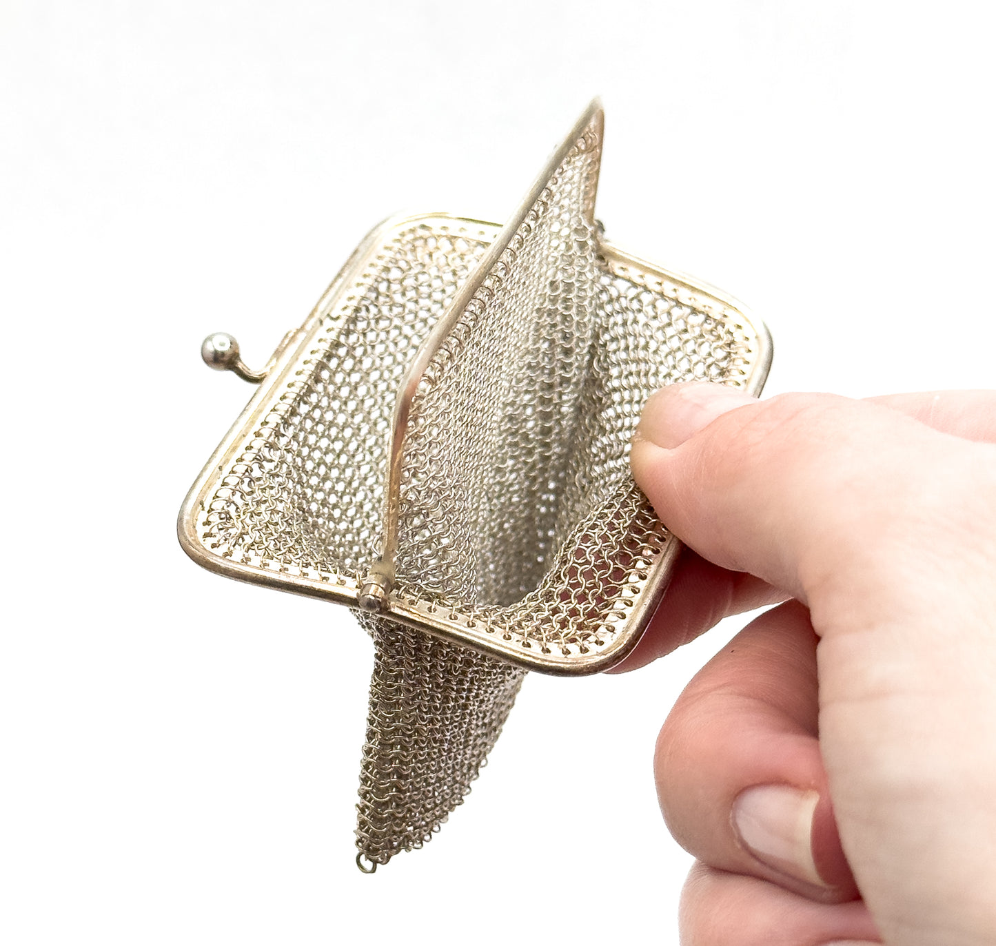 Antique 800 Silver Mesh Kiss lock Coin Purse with Divider