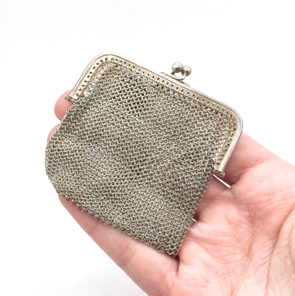 Antique 800 Silver Mesh Kiss lock Coin Purse with Divider