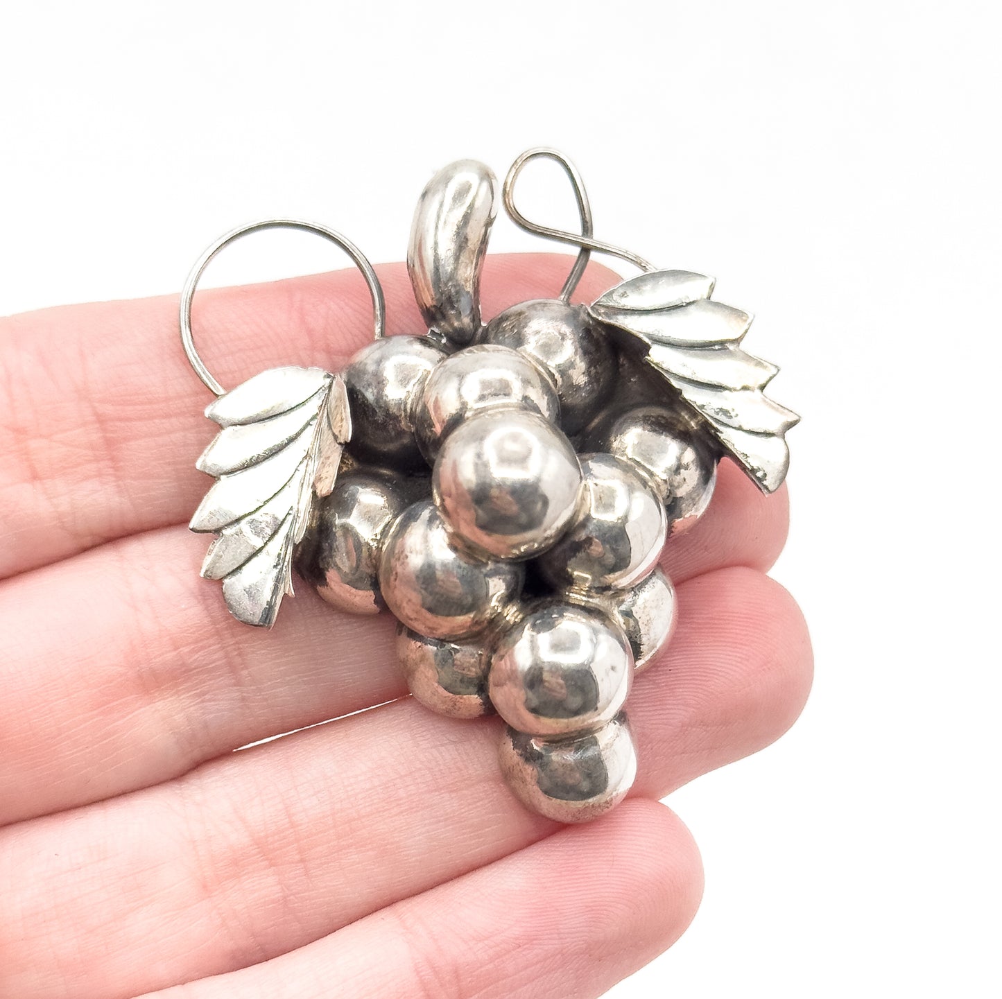 Mid-Century Iguala Mexico Grape Cluster Brooch in Silver