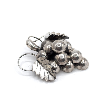 Mid-Century Iguala Mexico Grape Cluster Brooch in Silver
