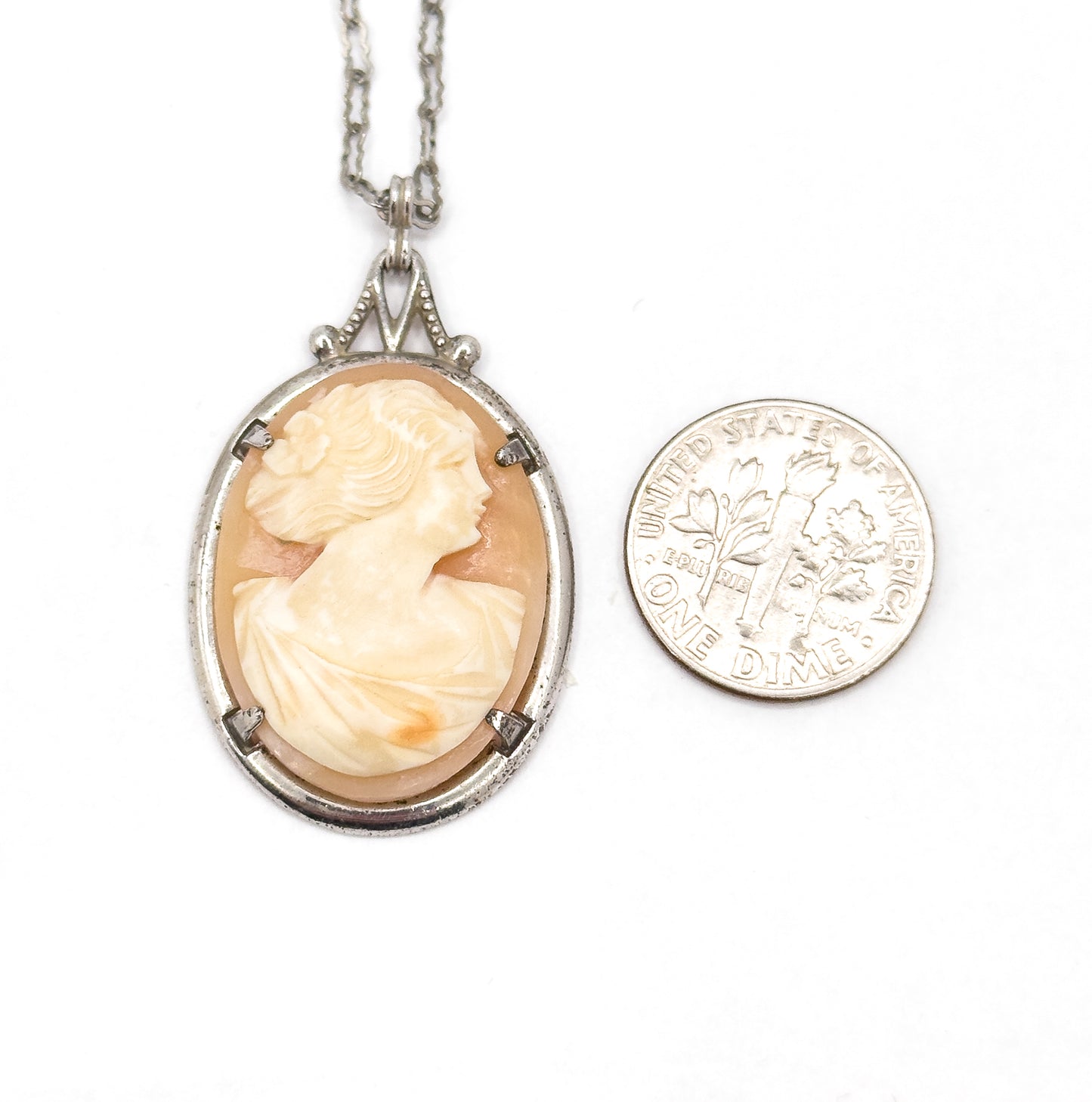 Art Deco Carved Shell Cameo Necklace in Sterling Silver