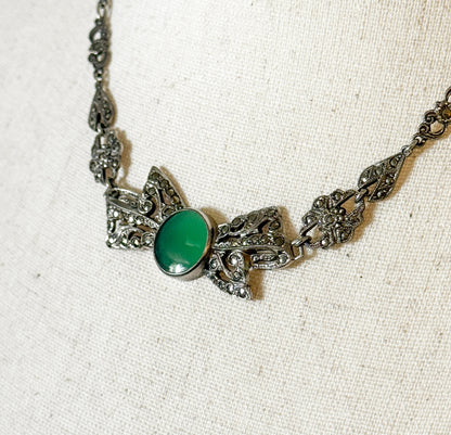 Art Deco Green Onyx & Marcasite Bow Necklace in Silver