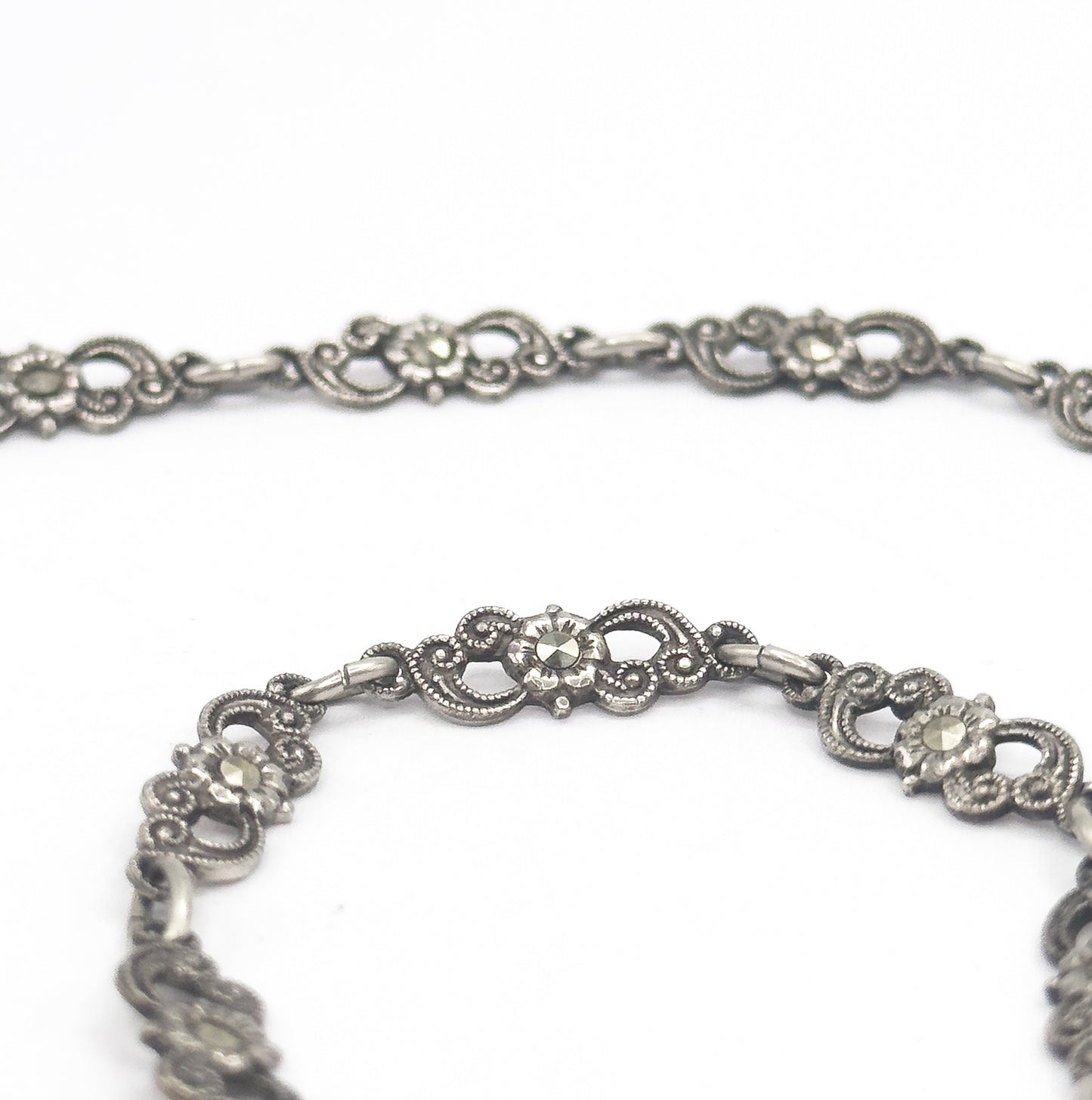 Art Deco Green Onyx & Marcasite Bow Necklace in Silver