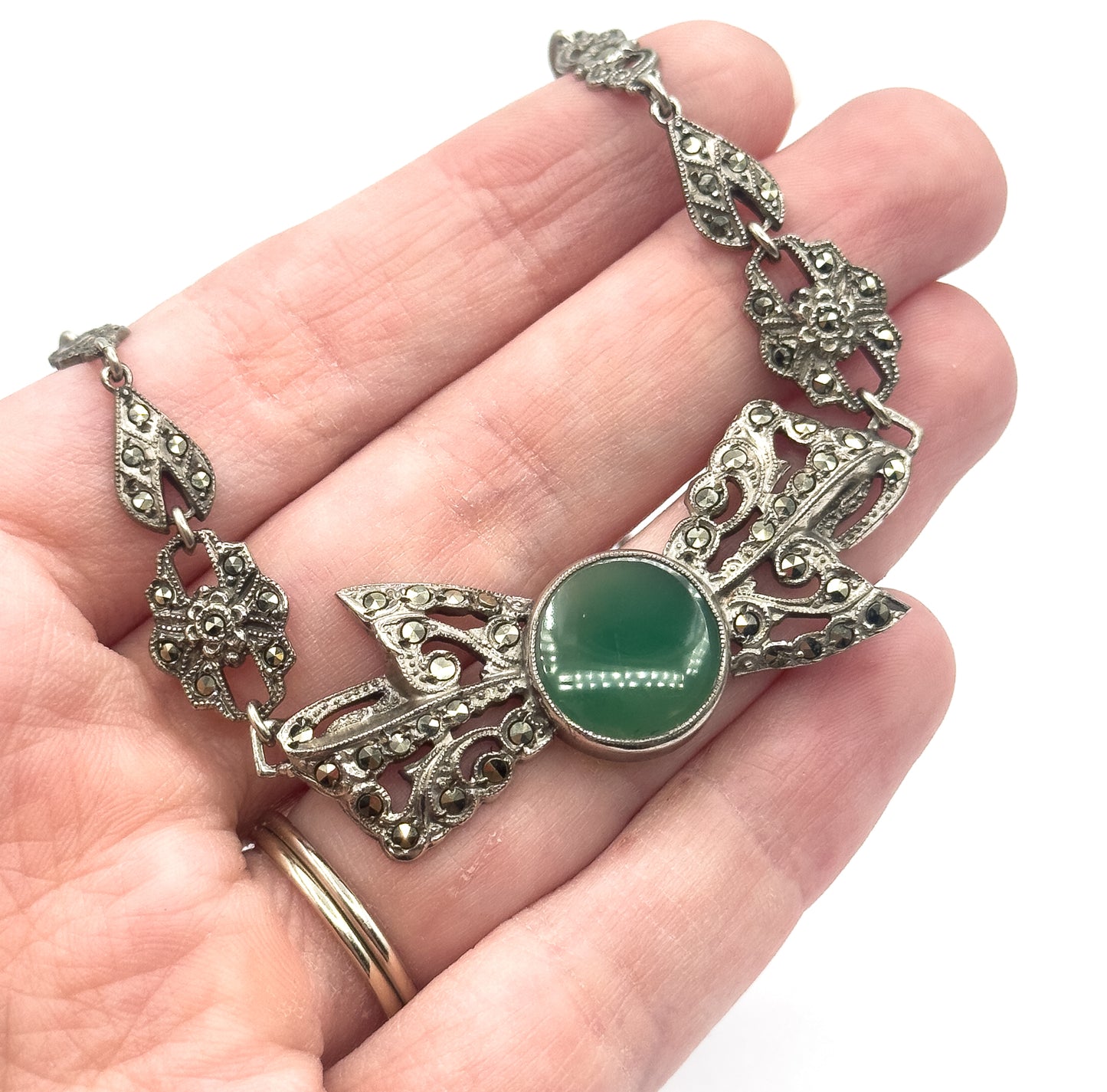 Art Deco Green Onyx & Marcasite Bow Necklace in Silver