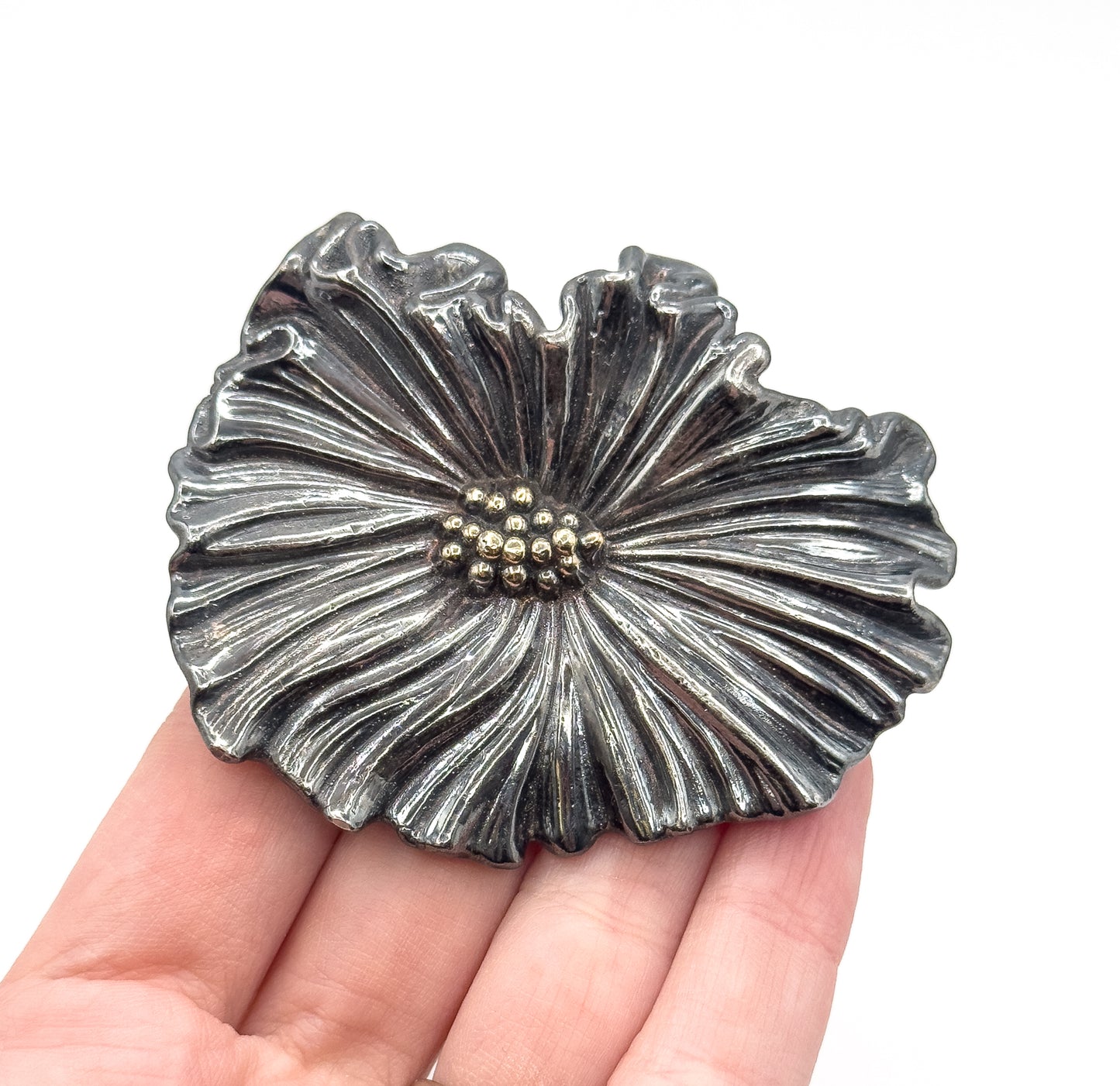 Amazing Vintage Flower Brooch in Sterling Silver