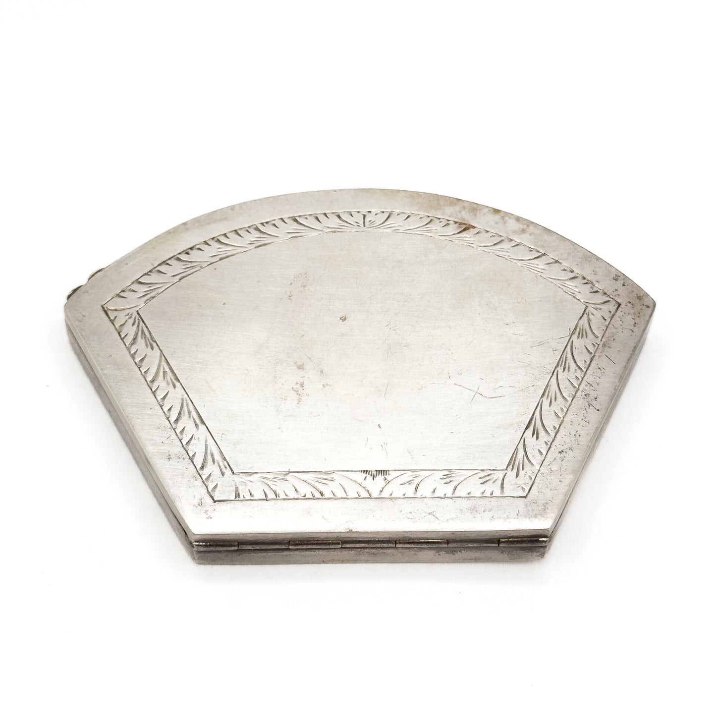 Beautiful Antique 800 Silver Engraved Acanthus Leaf Compact Case - AS IS