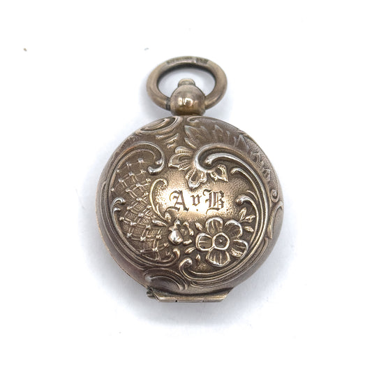 Art Nouveau Coin / sovereign Case with Floral Design in Sterling Silver