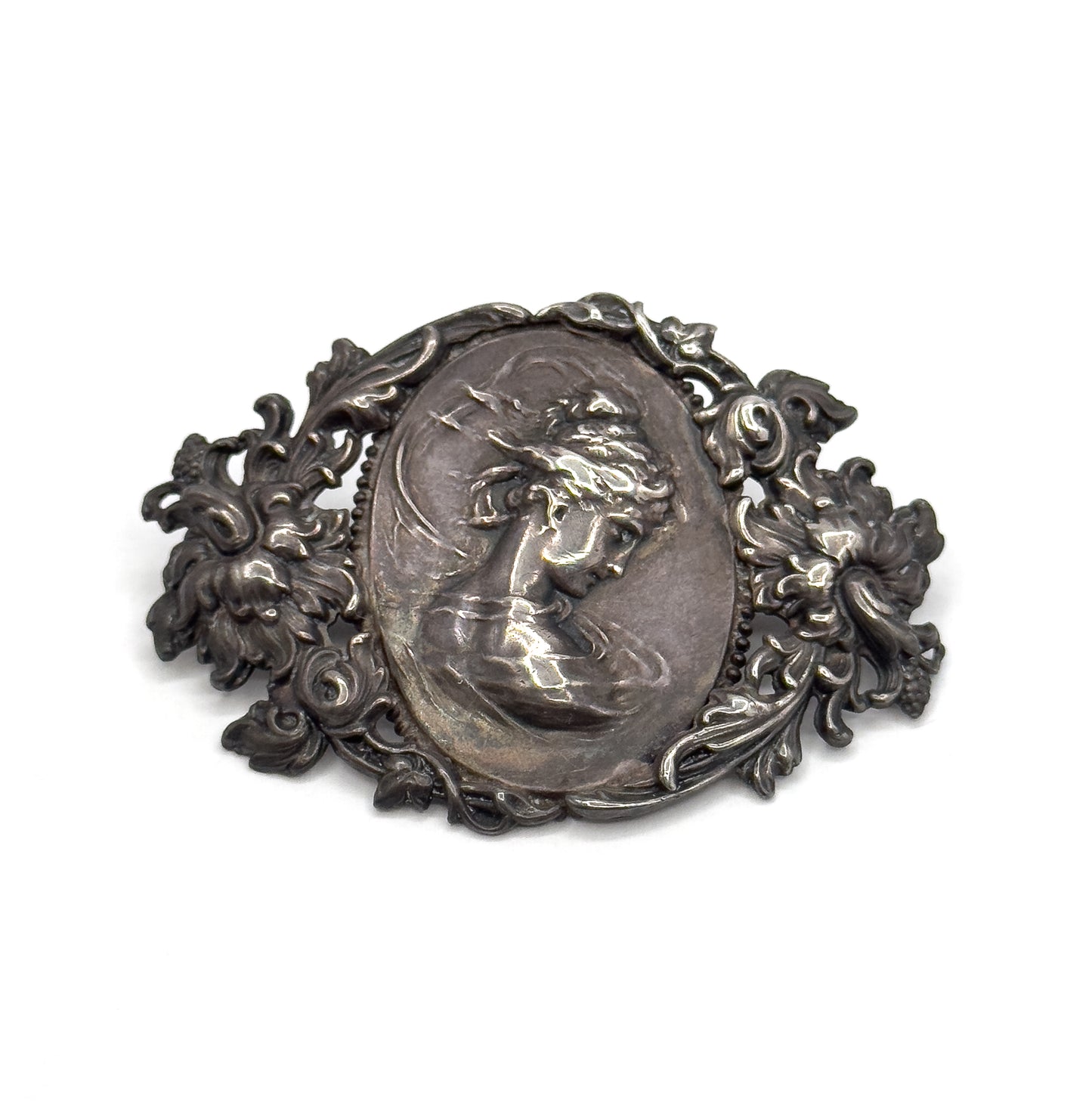 Edwardian Art Nouveau Gibson Girl Brooch in Silver