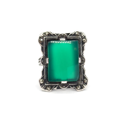 Art Deco Green Chalcedony Ring in Silver