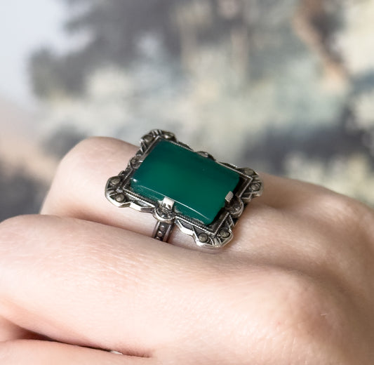 Art Deco Green Chalcedony Ring in Silver